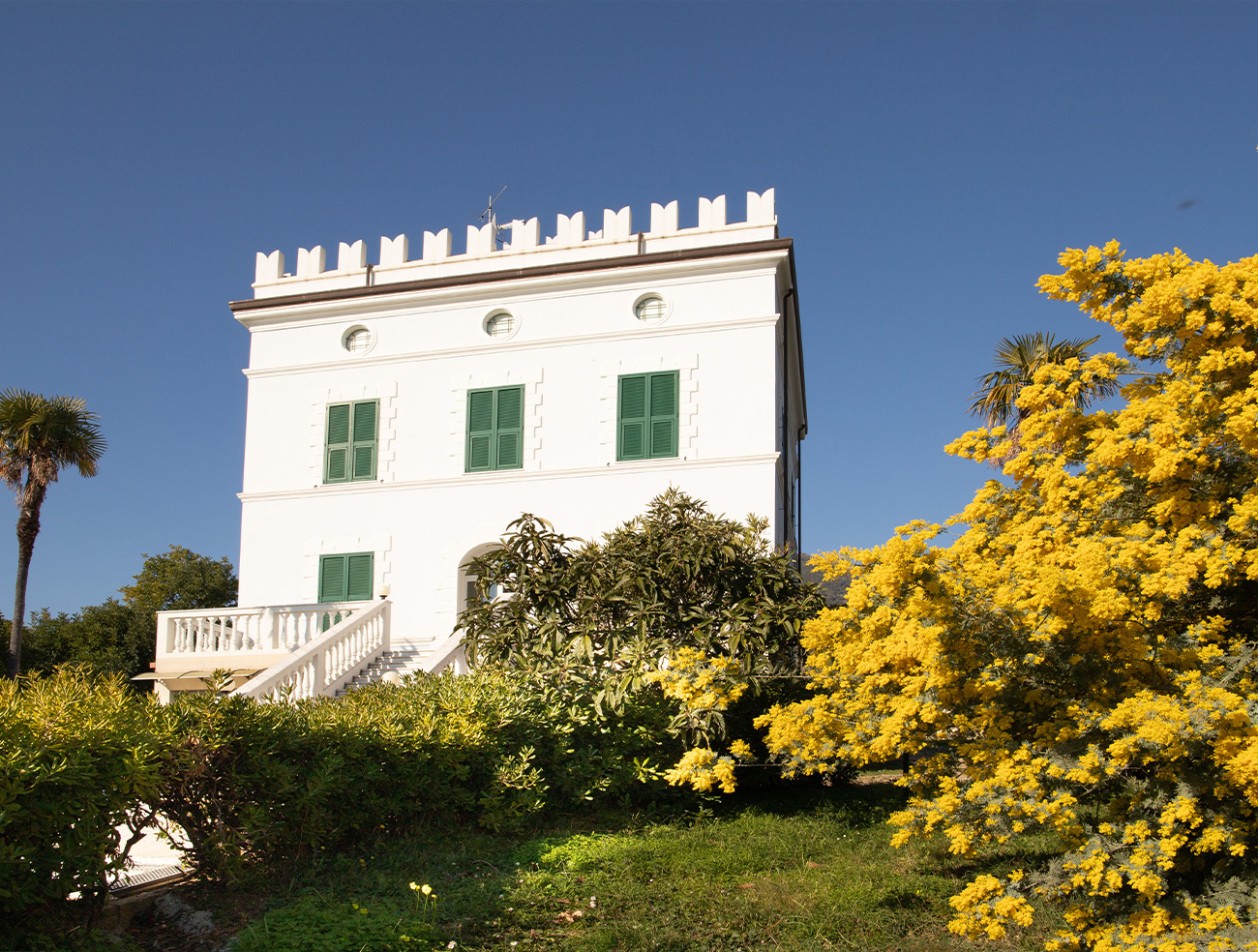 Villa Azzurra, Loano, Centri Dialisi della Riviera Ligure